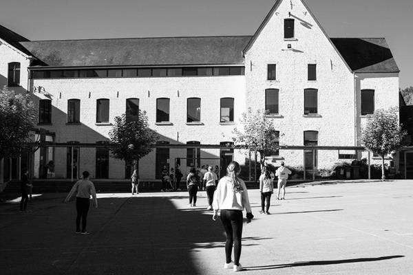 Saint-Remacle College - The halls