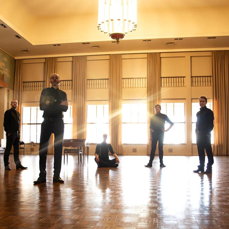 Ensemble Wolf (c) Cem Koyuncal